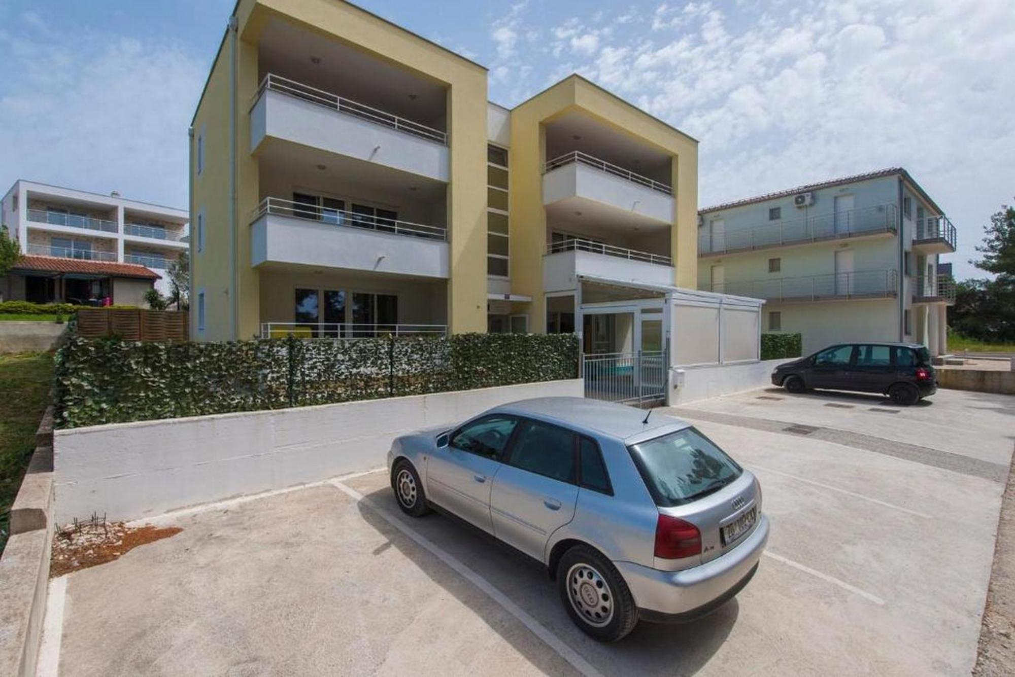 Apartments Villa Ema Zara Esterno foto