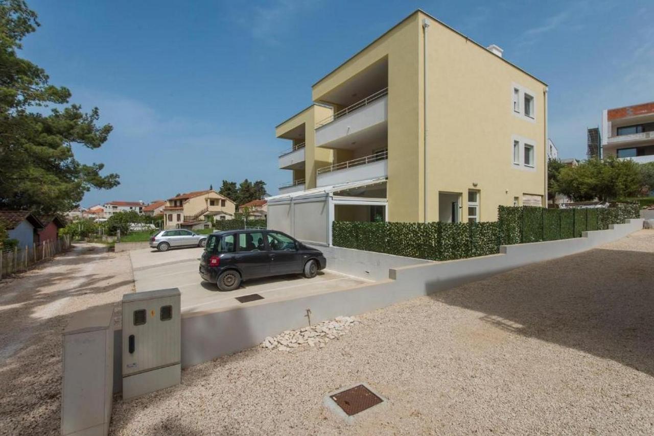 Apartments Villa Ema Zara Esterno foto